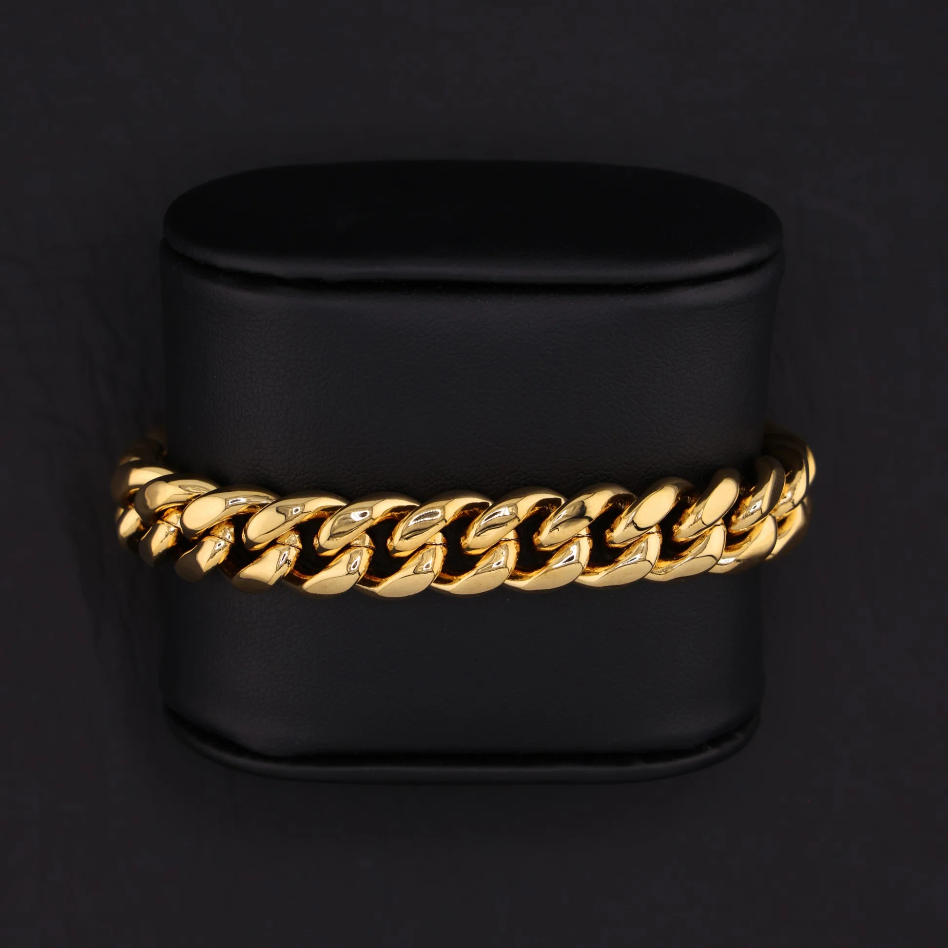 12mm Miami Cuban Bracelet (Iced Out Clasp) - Gold
