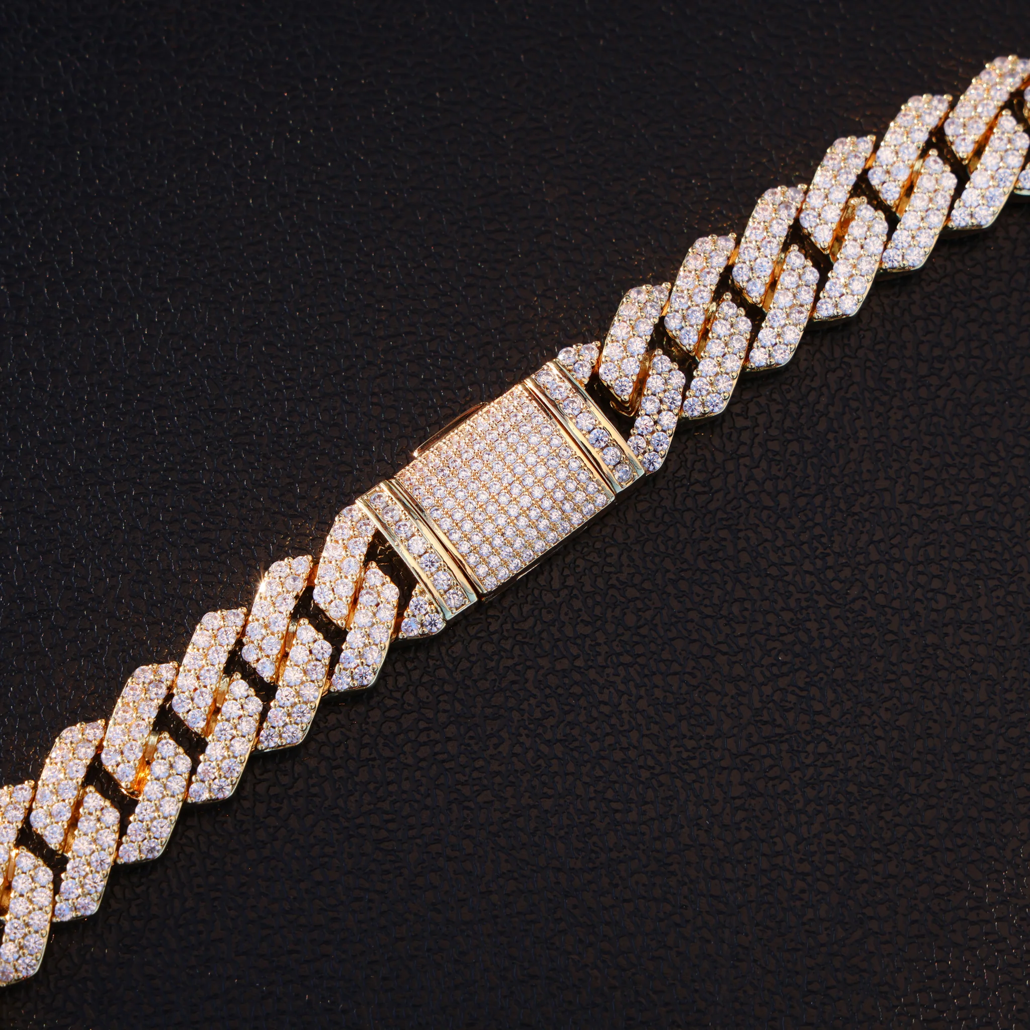 13mm Diamond Prong link Cuban chain - Gold - Image 5