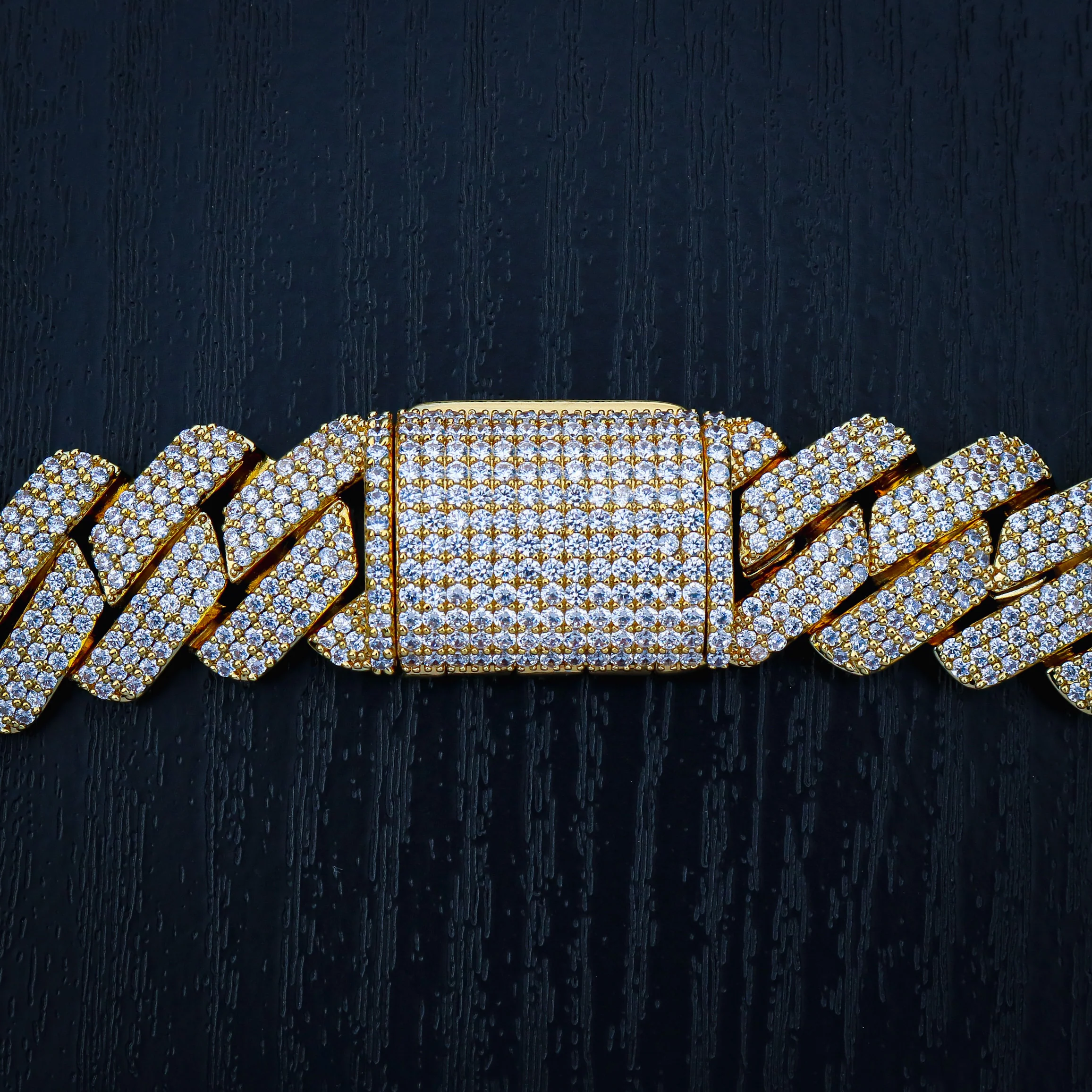 19mm Diamond Prong Link Cuban Chain - Gold - Image 5