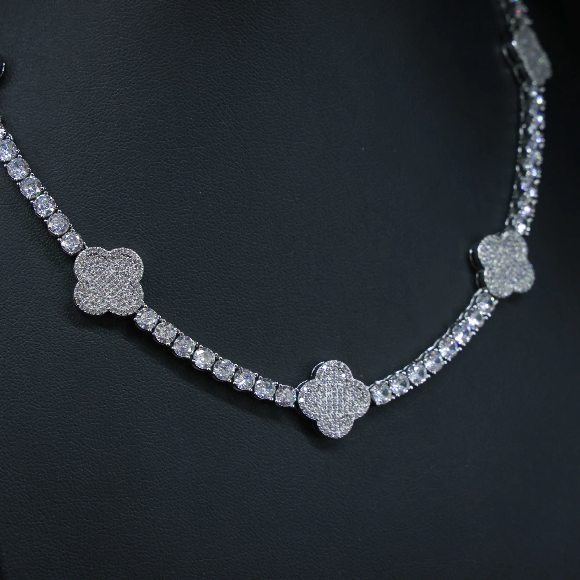 4mm Clover Tennis Necklace - White Gold - Image 4
