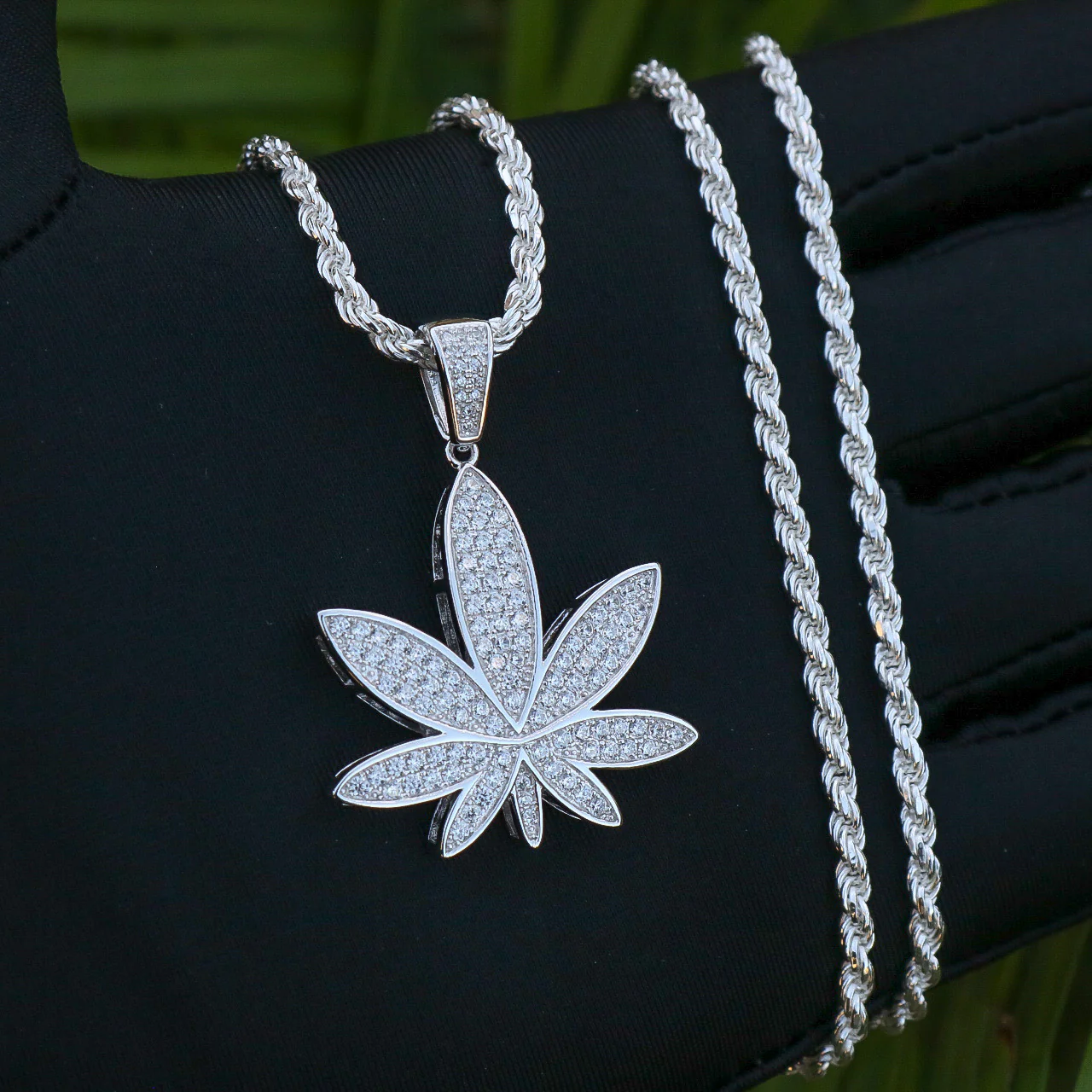 Iced Out Weed Leaf Pendant - 925 Silver - Image 2