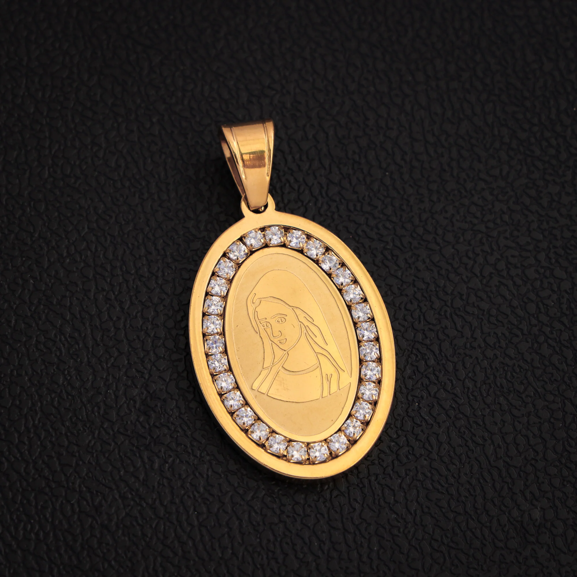 Oval Mary Pendant - Gold
