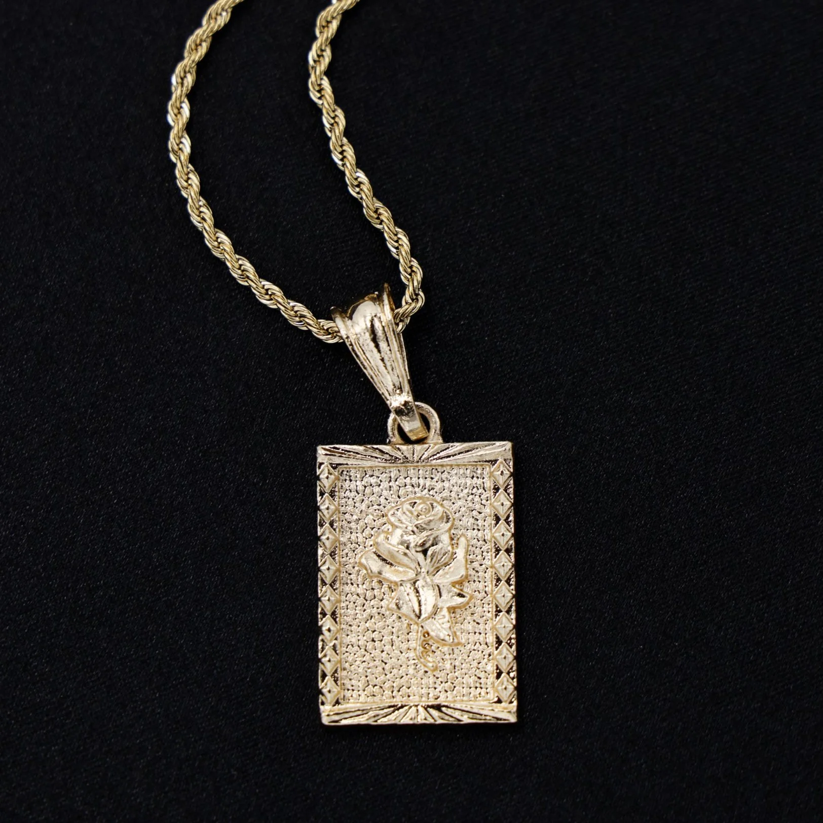 Rose Frame Necklace - Gold - Image 2