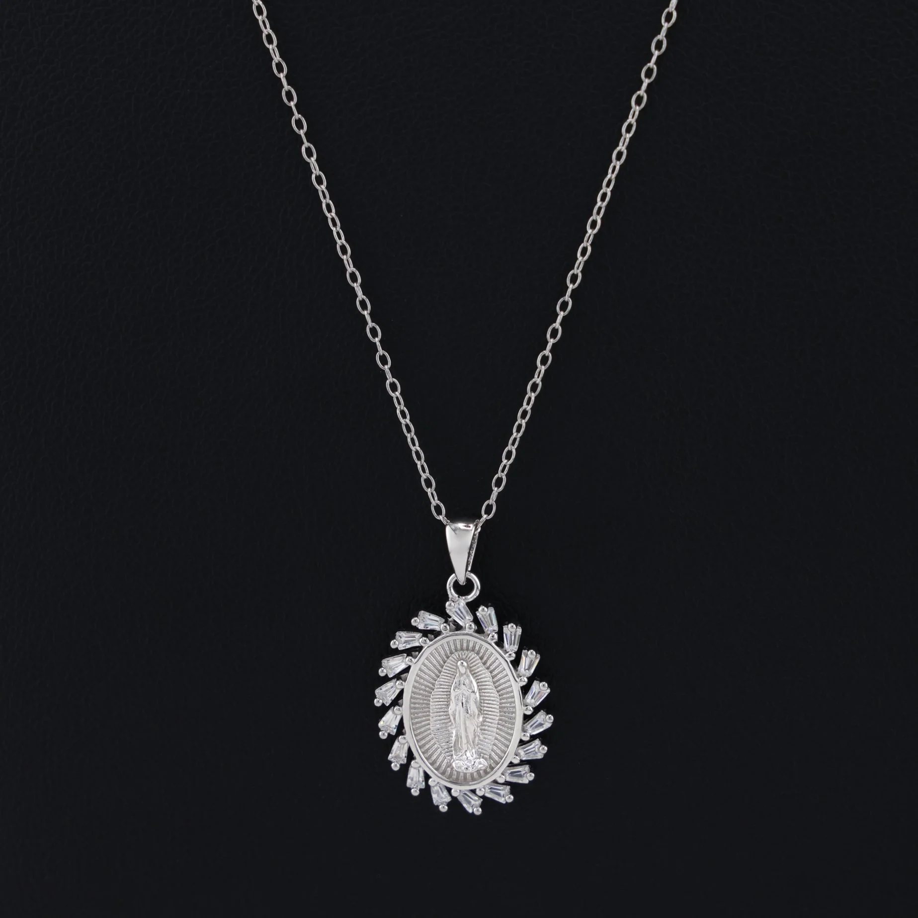 Small Virgin Mary Oval Baguette Necklace - 925 Silver