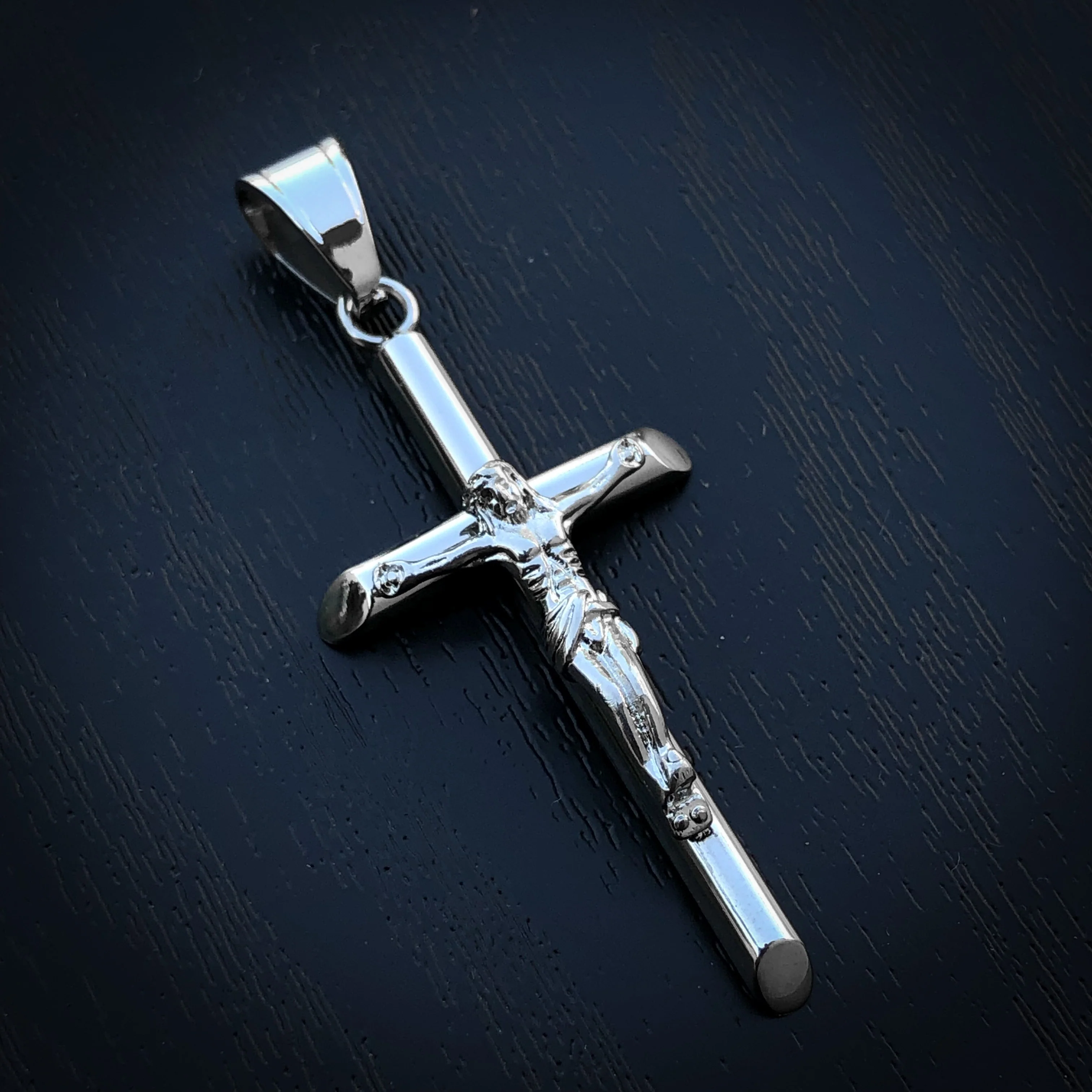 The Classic Crucifix Pendant - 925 Silver - Image 2