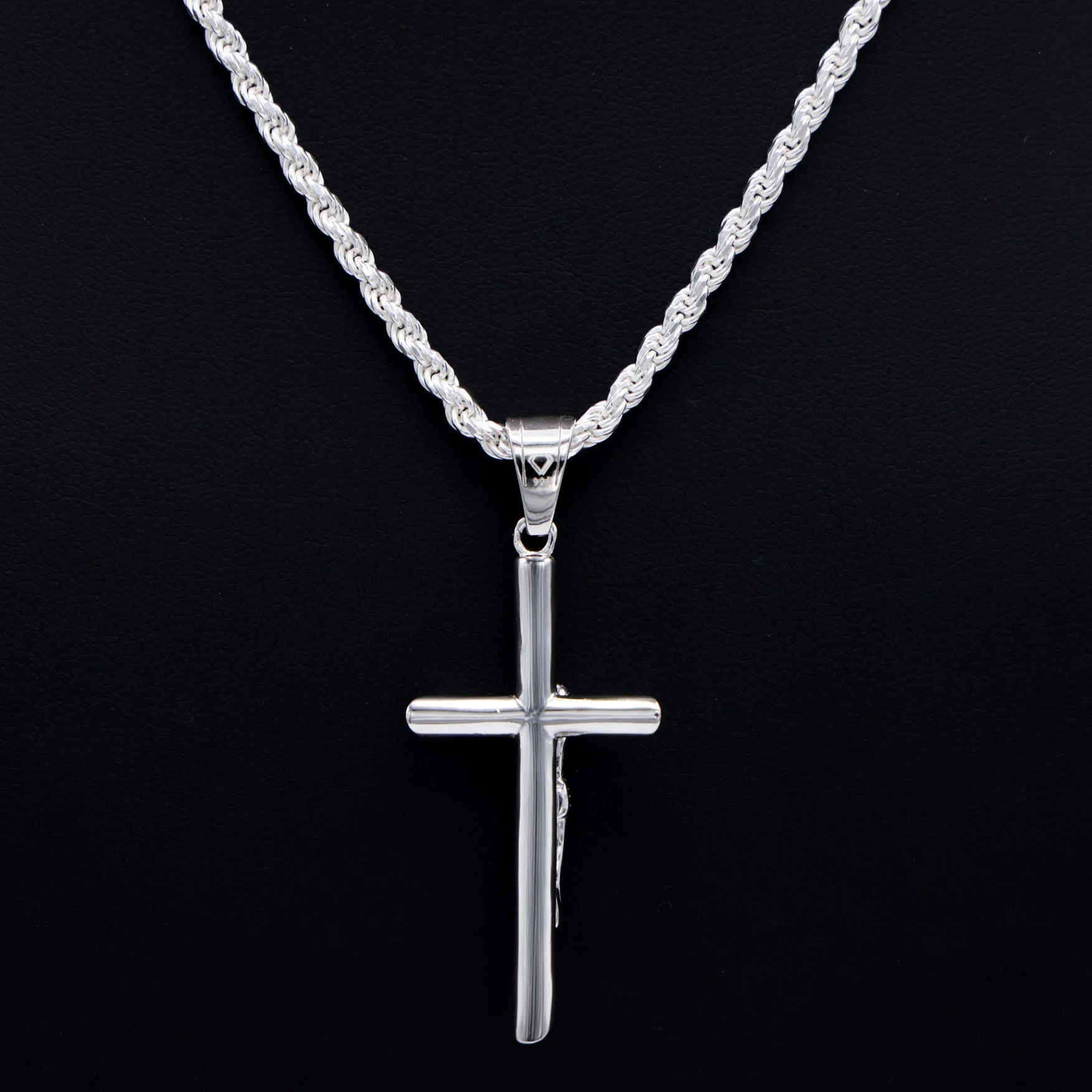 The Classic Crucifix Pendant - 925 Silver - Image 4