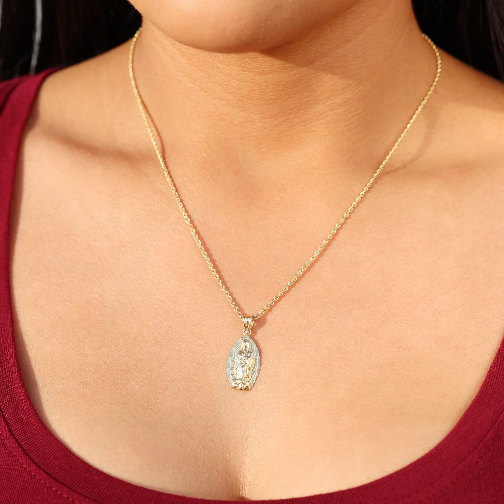 Virgin Mary Pendant - 10k Gold - Image 4